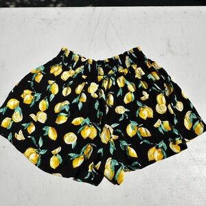 Lemon Print Shorts